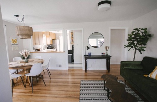 College Place House | Discover Yellowbird Retreat: Pet-Friendly Walla Walla Getaway