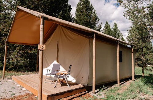 Island Park House | Explore Yellowstone Family Safari Tent for Unforgettable Stays