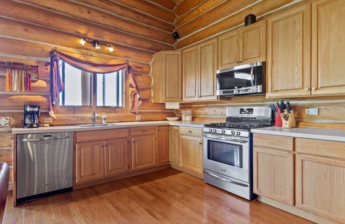 Island Park House | Experience Yellowstone: Family-Friendly Stay by Henry's Lake