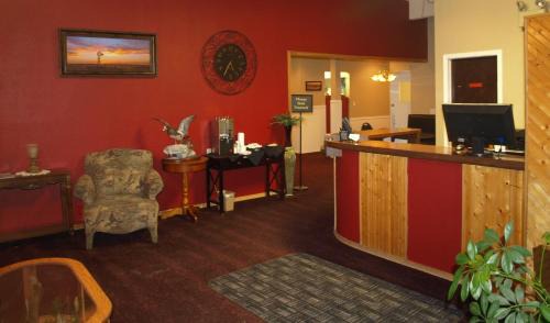 Glendive Hotel | Cozy Yellowstone River Inn: Pet-Friendly with Breakfast