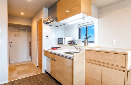Ginowan Apartment | Top-Rated Yenn's Marina Inn with Oceanfront Views