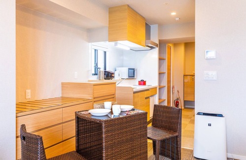 Ginowan Apartment | Top-Rated Yenn's Marina Inn with Oceanfront Views