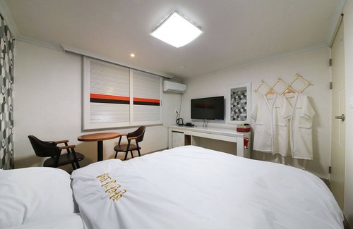 Jeongok Hotel | Eco-Friendly Yeoncheon Hantangang with Kitchen & Breakfast