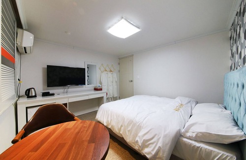 Jeongok Hotel | Eco-Friendly Yeoncheon Hantangang with Kitchen & Breakfast