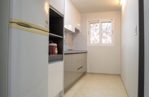 Jeongok House | Cozy Yeoncheon Wanguijataek Pension with Breakfast & Kitchen