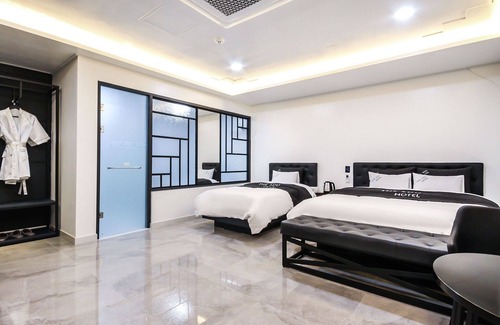 Samho Hotel | Eco-Friendly Comfort at Yeongam THE SOO Self Check-in Motel