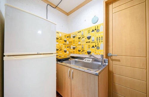 Yeongdeok House | Eco-Friendly Comfort at Yeongdeok Ttalbujadaege Pension