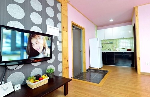 Yeongdeok Condo | Welcoming Yeongdeok Yeomyung Pension with Oceanfront Views