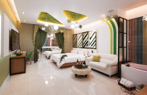 Onmok Hotel | Eco-Friendly Yeonggwang Tinker Bell Motel with Hot Tub
