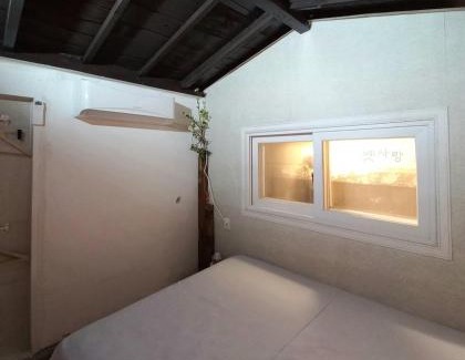 Pohang House | Discover Yeongildae Stay: Comfort with Restaurant & Kitchen