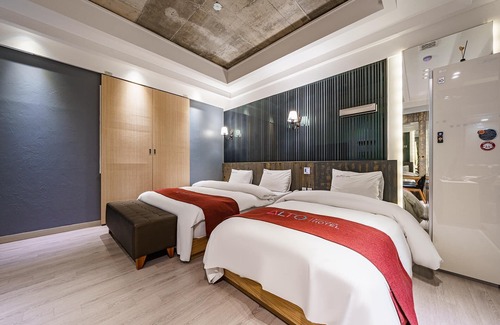 Yeongju Hotel | Eco-Friendly Yeongju Alto Hotel with Spa and Breakfast