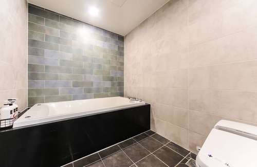 Yeongju Hotel | Eco-Friendly Yeongju Hue Stay with Kitchen & Breakfast