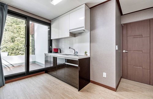Buk Condo | Relaxing Yeoninsan Hot Spring Resort with Breakfast & Kitchen
