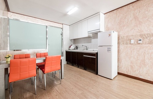 Buk Condo | Relaxing Yeoninsan Hot Spring Resort with Breakfast & Kitchen