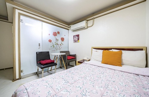 Eunpyeong-gu Hotel | Eco-Friendly Comfort at Yeonsinnae Red with Breakfast Included