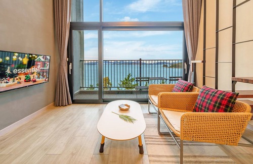 Dolsan-eup House | Scenic Yeosu Dasi bom Pension with Pool & Family Amenities