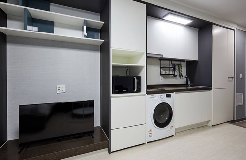 Yeosu Hotel | Inviting Yeosu Ungcheon First by SoTA with Pool & Spa