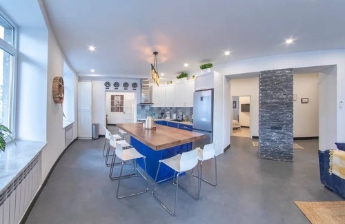 Kentron Apartment | Explore Yerevan Center: New York Style Loft with Spa