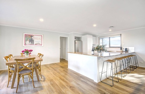 Coldstream House | Yering Park Cottage: Cozy 3-Bedroom Retreat in Yarra Valley