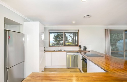 Coldstream House | Yering Park Cottage: Cozy 3-Bedroom Retreat in Yarra Valley