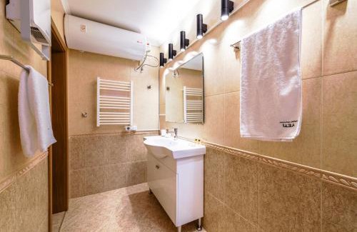 Pamporovo Apartment | Yeti Apartment Pamporovo Grand Monastery