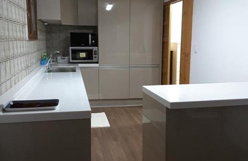 Gyeongju House | Welcoming Yettle Hanok Stay with Kitchen Amenities