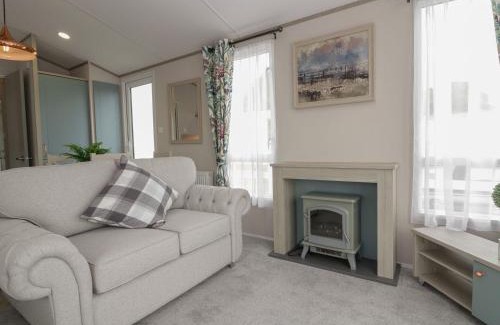 Denny House | Yew