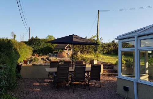 Little Cowarne House | Pet-Friendly Retreat at Yew Tree Cottage with High Ratings
