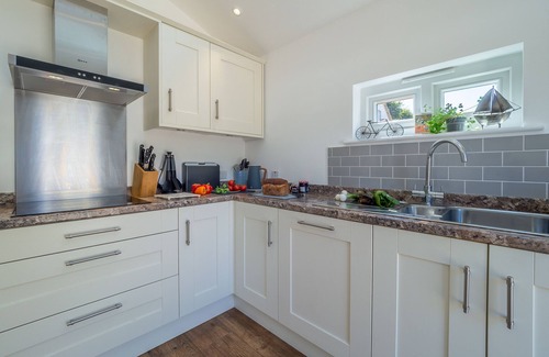 Westleton Apartment | Modern Eco-Cottage Retreat at Yew Tree Cottage