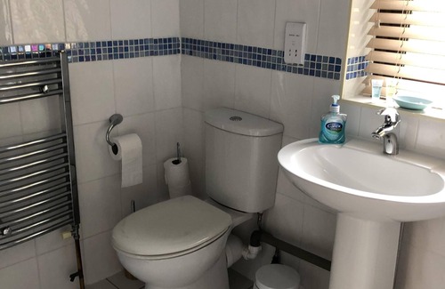 Newton Longville Bed & Breakfast | Yew Tree Farm: Guest Rated 9.8 with Family-Friendly Perks