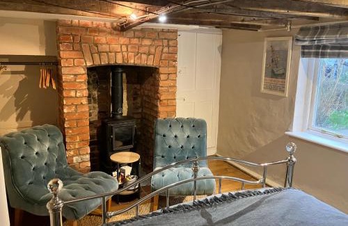 Colchester Bed & Breakfast | Relax at Yew Tree House: Top-Rated B&B with Hot Tub