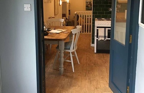 Kilmun Cottage | Discover Yewtree Cottage - The Art House: Pet-Friendly Retreat