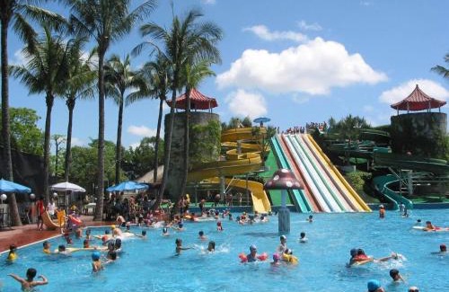 Shoufeng Resort | Yi Yuan Resort: Oceanfront Retreat with Pool & Pet-Friendly