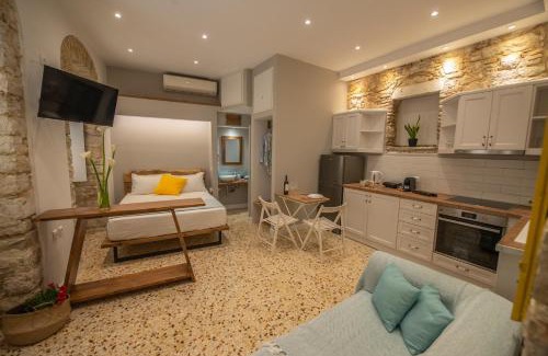 Old Town Apartment | Welcoming Yiasemi Corfu Studio - Ideal for Families