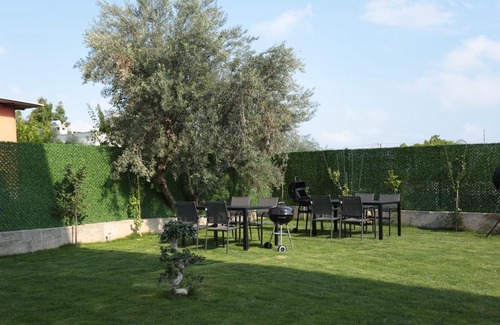 Lara Apartment | Experience YILDIZ PREMIUM APART 2 with Pool & Hot Tub