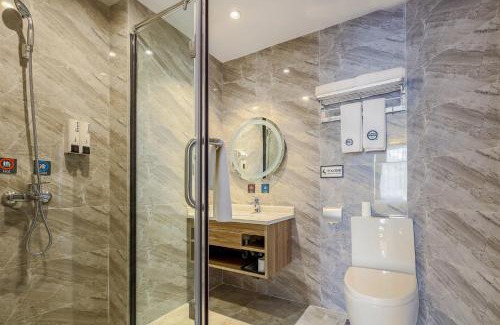Guangzhou Hotel | Top-Rated Yimi Inn Changdi Damalu: Family-Friendly Retreat