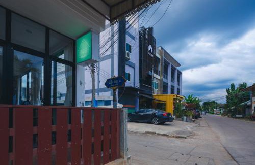 Nai Wiang House | Welcoming Yindee Home & Cafe: Family-Friendly Retreat