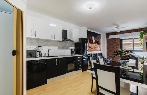 Balerma Apartment | Inviting Ying y Yang: Oceanfront Haven with Pet-Friendly Touch