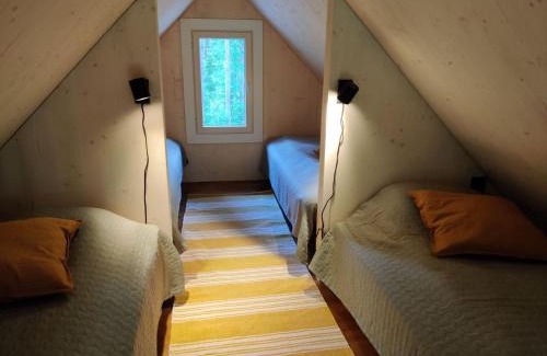 Ahtari Apartment | Yksipuinen: Family-Friendly Retreat with High Guest Ratings