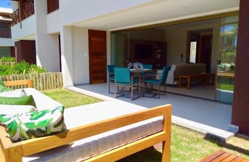 Imbassai Apartment | Imbassaí Retreat: 4-Star Oceanfront Apartment with Pool