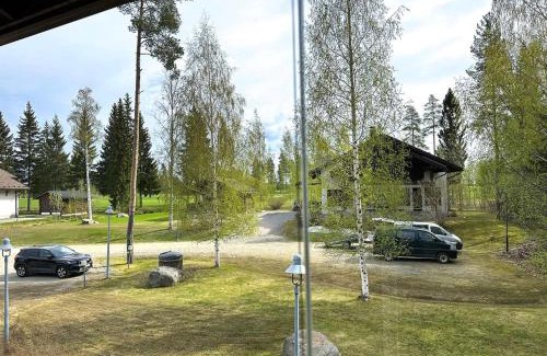 Tahkovuori House | Cozy Yläkerran Asunto with Balcony and Sauna, 4-Star Stay