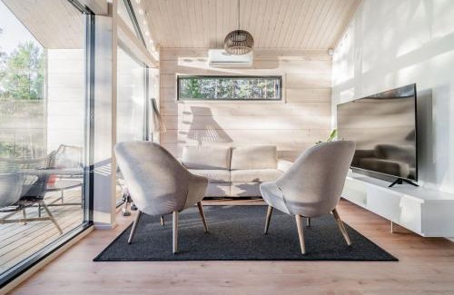 Raseborg Apartment | Ylellinen huvila meren rannalla Raaseporissa