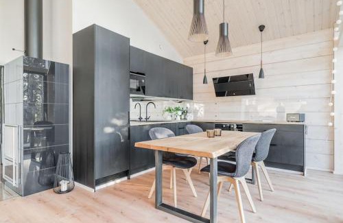 Raseborg Apartment | Ylellinen huvila meren rannalla Raaseporissa