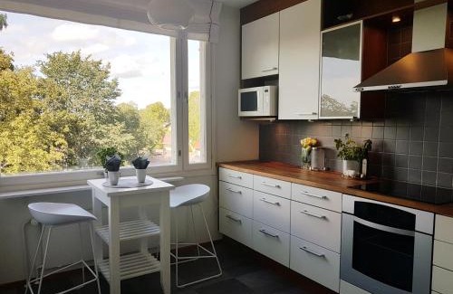 Turku Apartment | Bright and Cozy Three-Bedroom Near the University