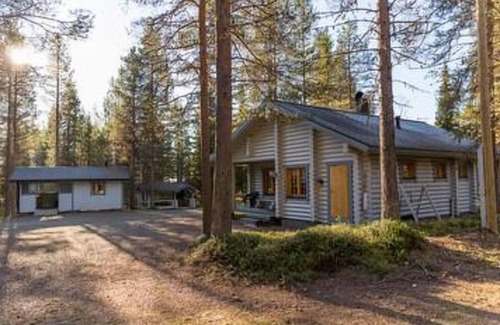 Yllasjarvi House | Cozy Ylläs-topin Lomamaja 1 with Spa & Family Amenities