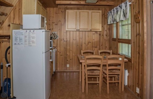 Akaslompolo House | Lake View Retreat at Ylläskarpalo 2 by Interhome