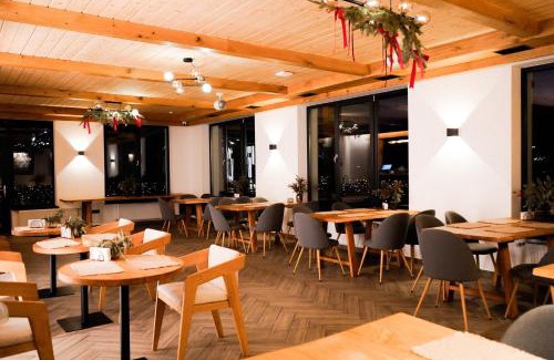 Polyanytsya Hotel | Discover Yo Hotel: Pet-Friendly Retreat with Breakfast & High Ratings