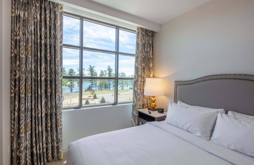 Kiamesha Lake Hotel | Relax at YO1 Longevity & Health Resorts in the Catskills