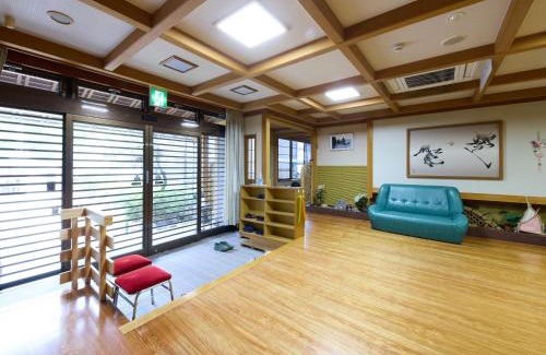 Toyooka Hotel | Yodoya: Oceanfront Retreat with Pet-Friendly Amenities