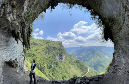 Ha Giang Hotel | Explore Yolo Ha Giang Adventures with Oceanfront Comfort